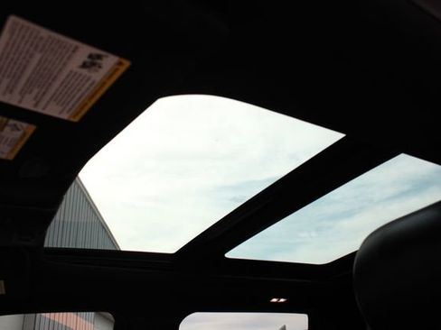 Used 2018 Ford F150 Lariat w/ Equipment Group 502A Luxury image 6