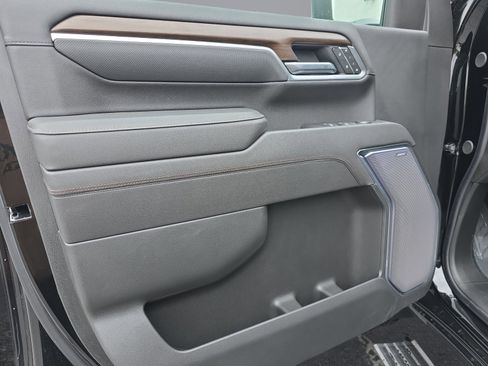 Certified 2025 Chevrolet Silverado 3500 High Country w/ High Country Premium Package AWD/4WD image 22