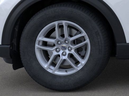 New 2026 Ford Explorer Active image 22