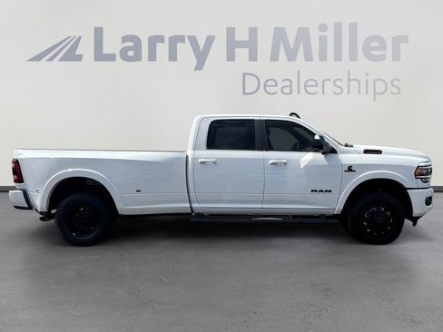 Used 2021 RAM 3500 Laramie w/ Night Edition AWD/4WD image 7