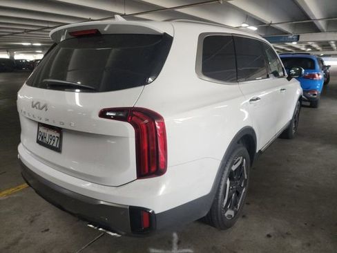 Certified 2025 Kia Telluride S FWD image 2
