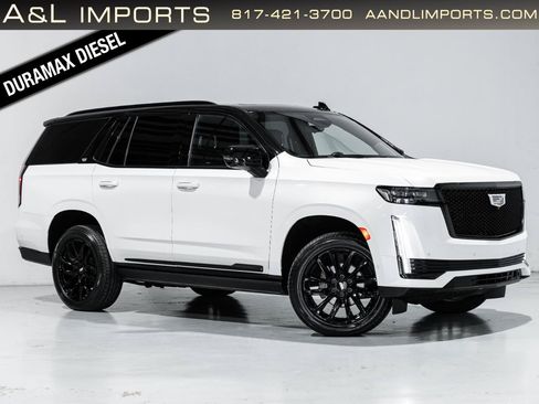 Used 2022 Cadillac Escalade Sport Platinum w/ Heavy-Duty Trailer Package AWD/4WD image 1