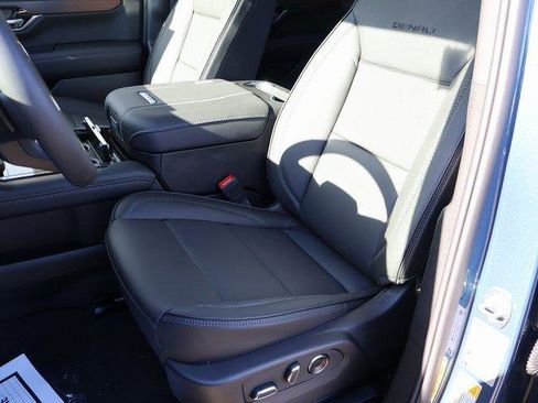 New 2026 GMC Yukon XL Denali w/ Denali Reserve Package image 42