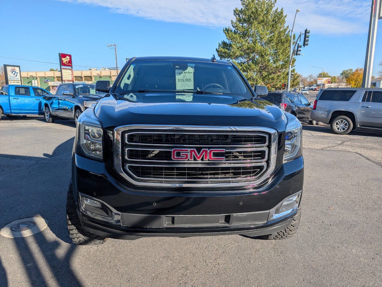 Used 2016 GMC Yukon XL SLT AWD/4WD image 2