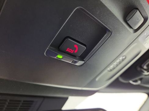 Used 2025 Toyota Camry SE FWD image 27