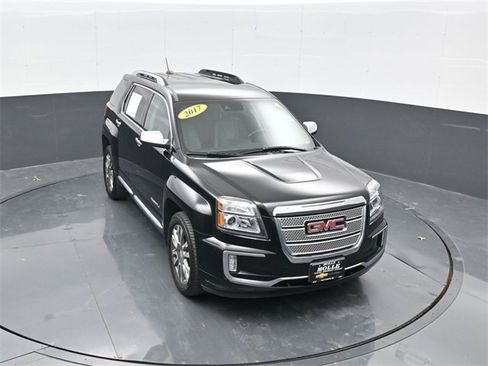 Used 2017 GMC Terrain Denali image 1
