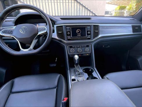 Used 2023 Volkswagen Atlas Cross Sport SE image 15