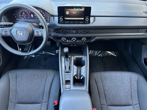 Used 2025 Honda Accord LX image 15