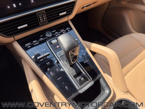 Used 2019 Porsche Cayenne AWD/4WD image 26