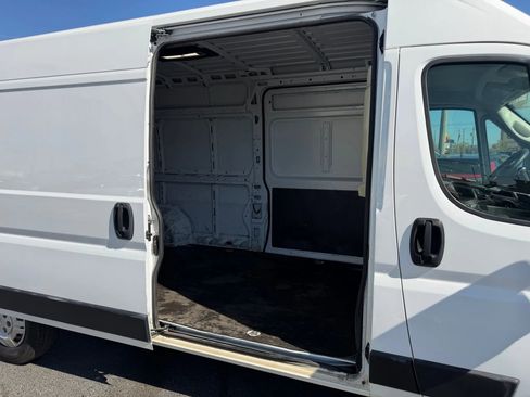 Used 2022 RAM ProMaster 2500 w/ Interior LED Lighting Group image 11