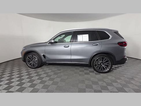 Used 2025 BMW X5 sDrive40i w/ Premium Package RWD image 55