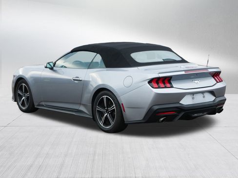 Used 2024 Ford Mustang Premium image 5