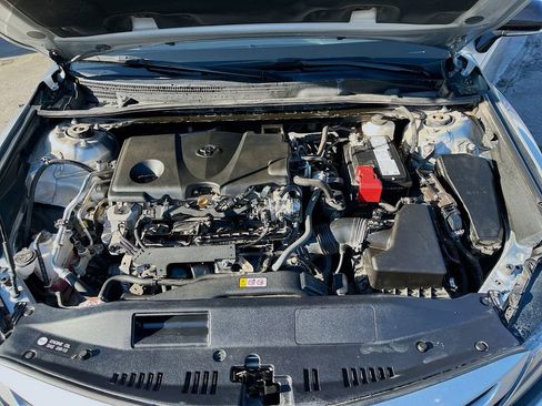 Used 2022 Toyota Camry SE w/ Carpet Mat Package (TMS) AWD/4WD image 27