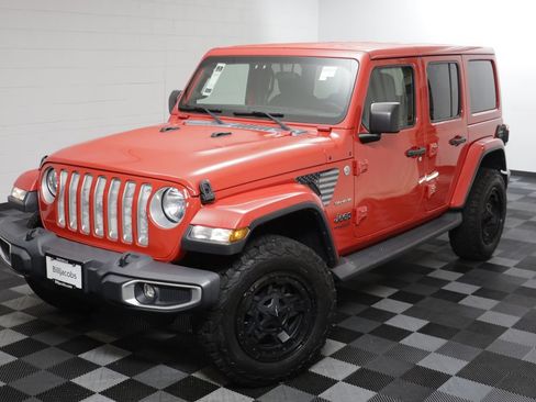 Used 2018 Jeep Wrangler Unlimited Sahara AWD/4WD image 2