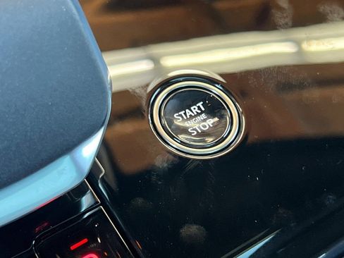 New 2026 Land Rover Range Rover Sport SE AWD/4WD image 15