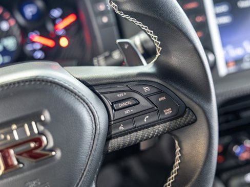 Used 2023 Nissan GT-R Premium w/ Premium Interior Package AWD/4WD image 34