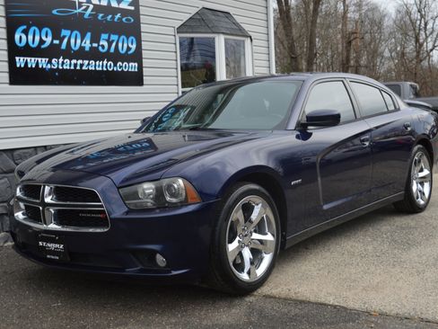 Used 2014 Dodge Charger R/T w/ Wheels & Tunes Group image 1