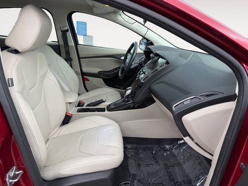 Used 2017 Ford Focus Electric Hatchback image 19