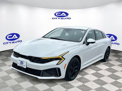 Used 2025 Kia K5 LXS FWD image 10