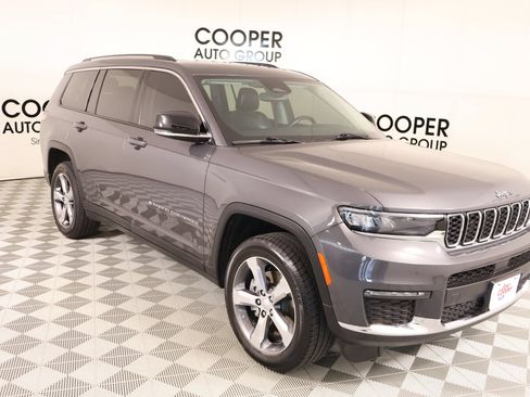 Used 2021 Jeep Grand Cherokee L Limited AWD/4WD image 1
