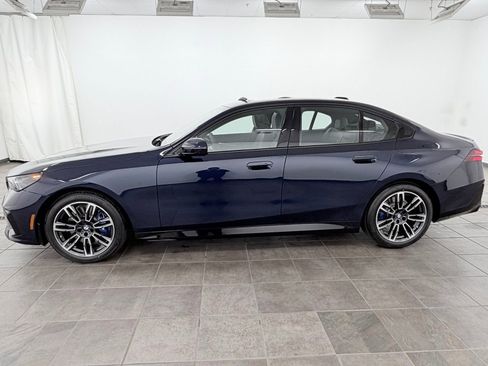 New 2027 BMW 540i xDrive AWD/4WD image 2