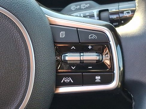 Used 2024 Kia Sorento S image 20