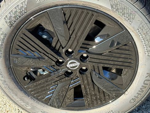 New 2026 Nissan Murano SV AWD/4WD image 9