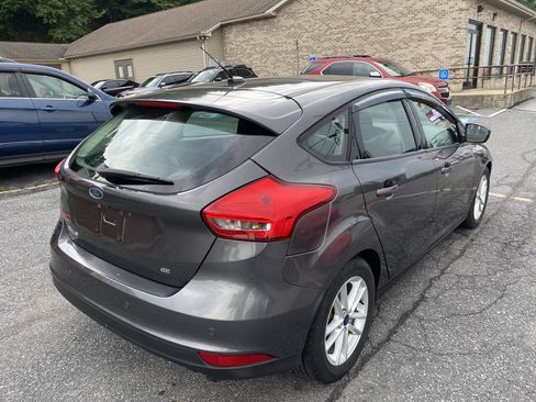 Used 2015 Ford Focus SE w/ Reverse Sensing Package FWD image 5