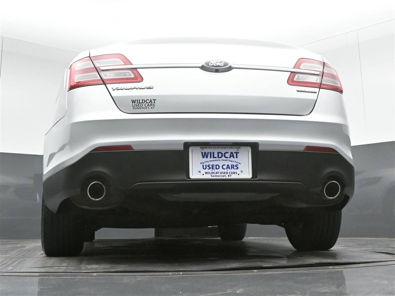 Used 2019 Ford Taurus SE FWD image 34