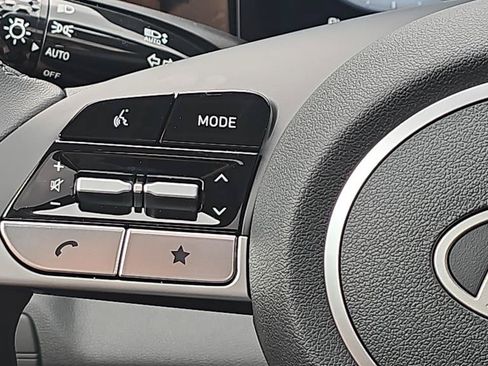 New 2026 Hyundai Elantra Limited FWD image 23