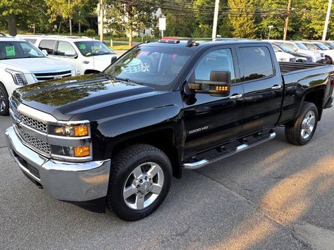 Used 2019 Chevrolet Silverado 2500 W/T w/ Snow Plow Prep Package AWD/4WD image 2