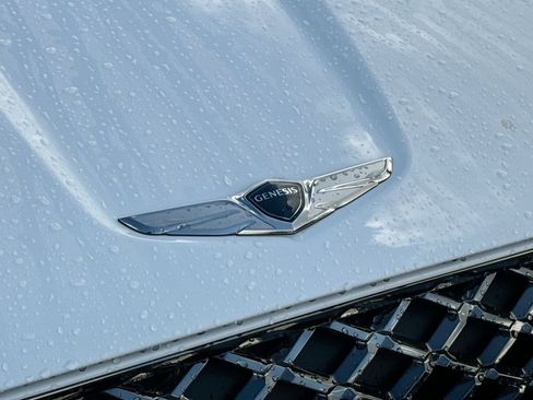 Used 2025 Genesis GV70 3.5T Sport w/ Sport Advanced Package image 16