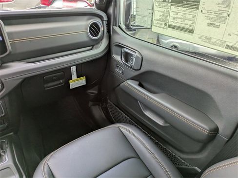 New 2025 Jeep Gladiator Sport image 44