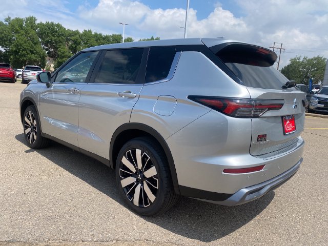 New 2026 Mitsubishi Outlander SE AWD/4WD image 3