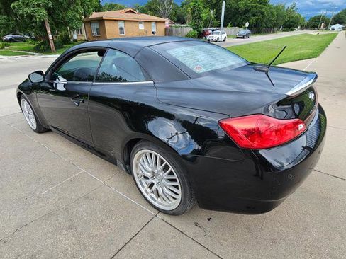 Used 2010 INFINITI G37 Convertible w/ Premium Pkg RWD image 3