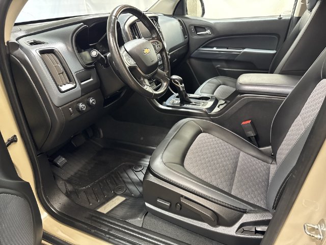 Used 2022 Chevrolet Colorado Z71 AWD/4WD image 11