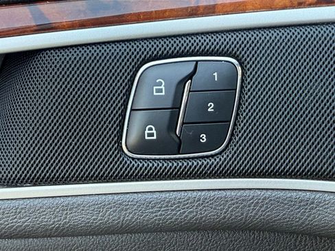 Used 2013 Lincoln MKZ AWD image 17