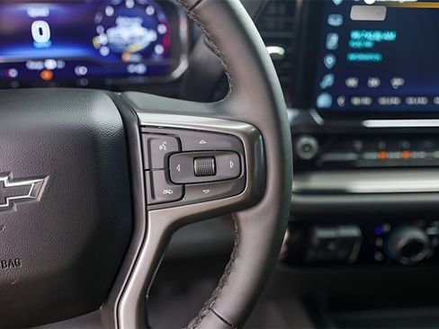 Certified 2025 Chevrolet Silverado 2500 ZR2 w/ Technology Package image 16