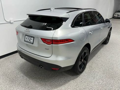 Used 2019 Jaguar F-PACE Premium image 51