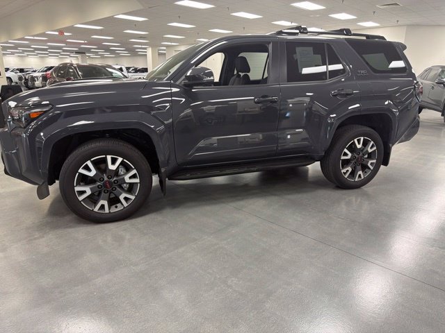 Used 2025 Toyota 4Runner TRD Sport Premium AWD/4WD image 4