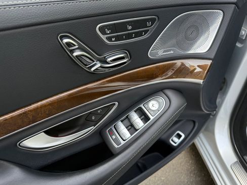 Used 2015 Mercedes-Benz S 550 4MATIC Sedan image 28