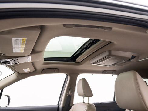 Used 2021 Honda Pilot Touring image 17