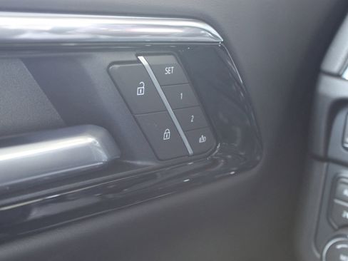 New 2026 Chevrolet Suburban Premier image 27