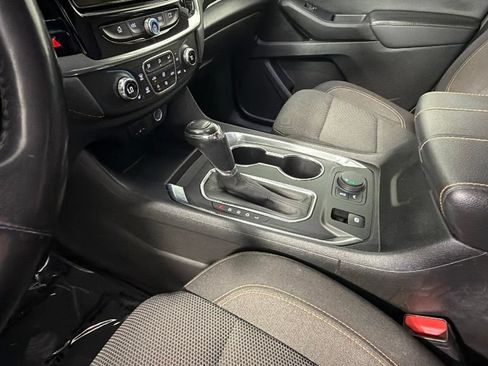 Used 2020 Chevrolet Traverse LT FWD image 24