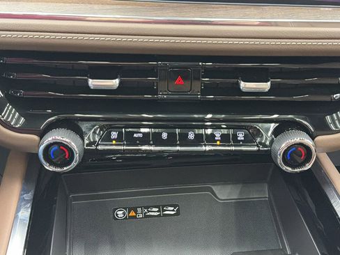 Used 2026 Chevrolet Suburban High Country w/ Sun And Tow Package image 21