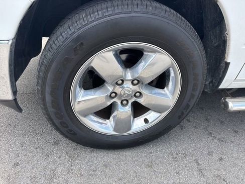 Used 2015 RAM 1500 Big Horn image 9