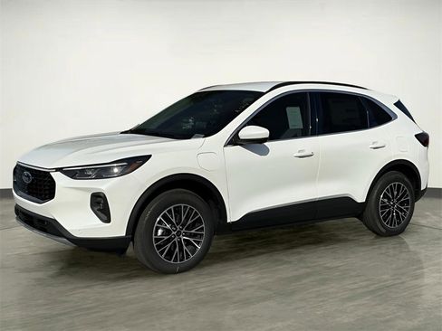 New 2026 Ford Escape SE w/ PHEV Premium Package image 2