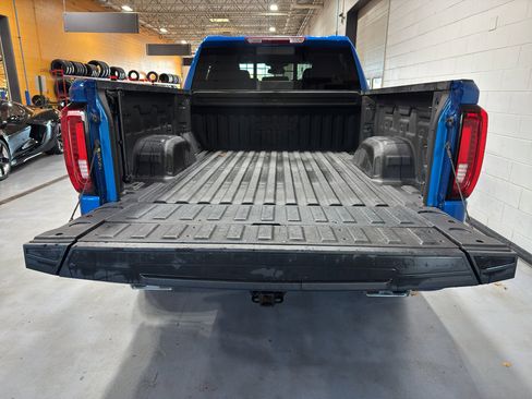 Used 2022 GMC Sierra 1500 AT4 w/ Sierra Safety Plus Package image 24