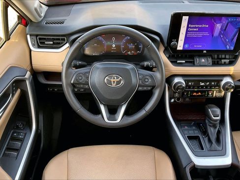 Used 2025 Toyota RAV4 Limited image 6