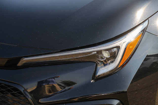 Used 2025 Toyota Corolla SE FWD image 8